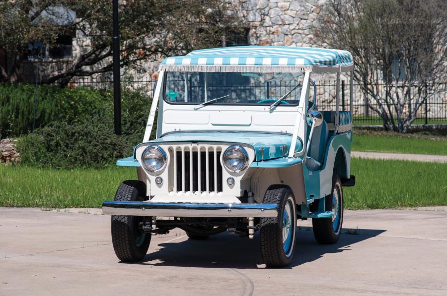  Willys Jeep Gala Surrey (DJ-3A) 1960 года  (фото 12 из 18)